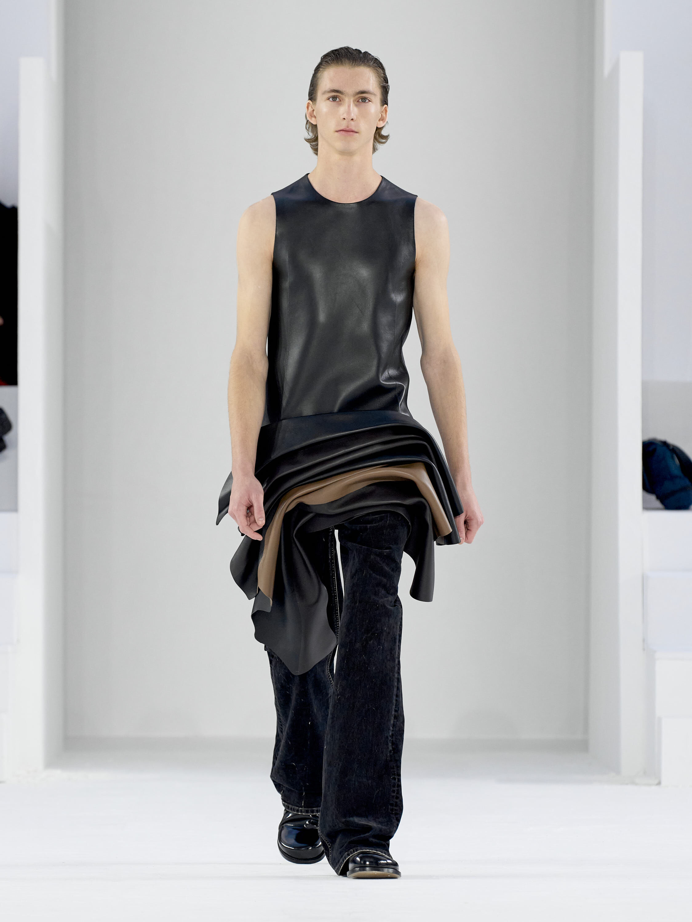 Runway · Fall-Winter 2023 men's collection · LOEWE